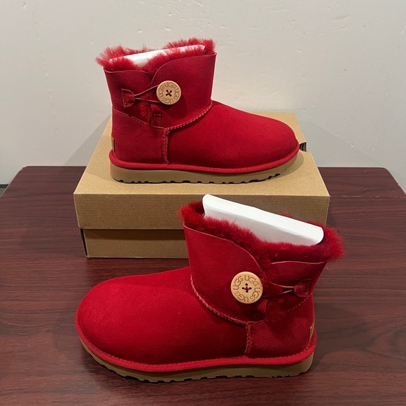 Ugg, Mini Bailey Button 2, 1016422, Red - Picture 3 of 13